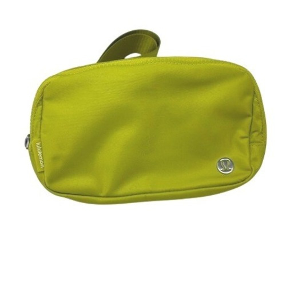 Lululemon Everywhere Belt Bag 1L Lime Green Water Repellent Crossbody Bag NWT